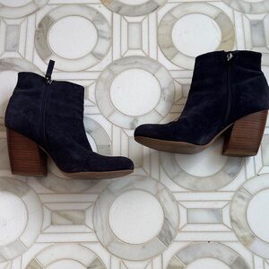 Y2K vintage blue suede boots